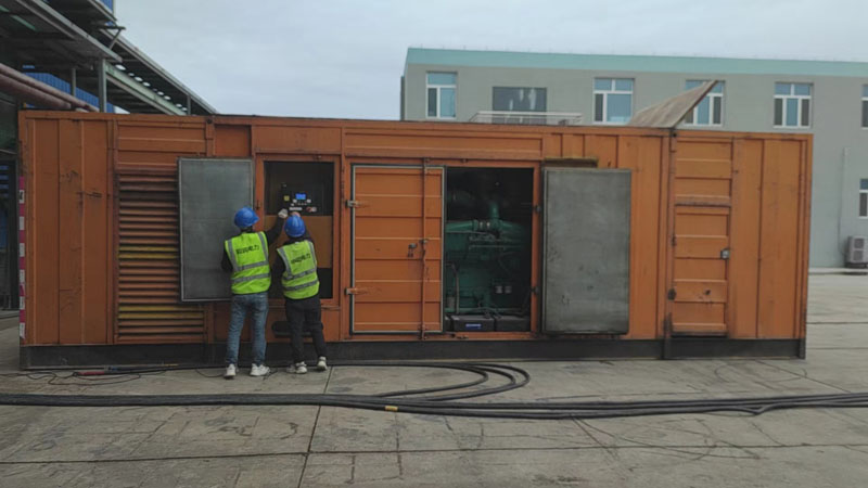 安康如何检查柴油发电机组的机油油位？